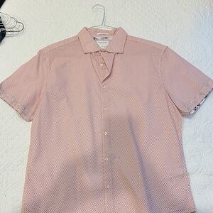 Denim & Flower Pink Micro-Pattern Short Sleeve Button-Down Shirt